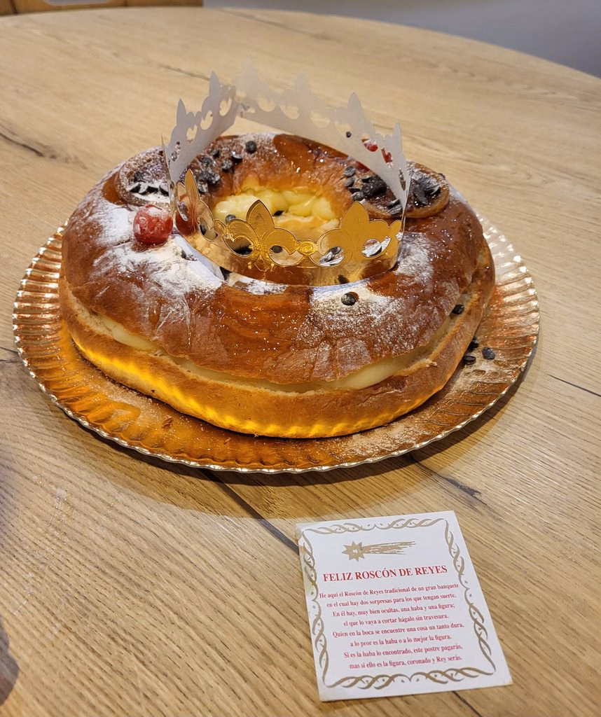Authentic Spanish roscon de reyes